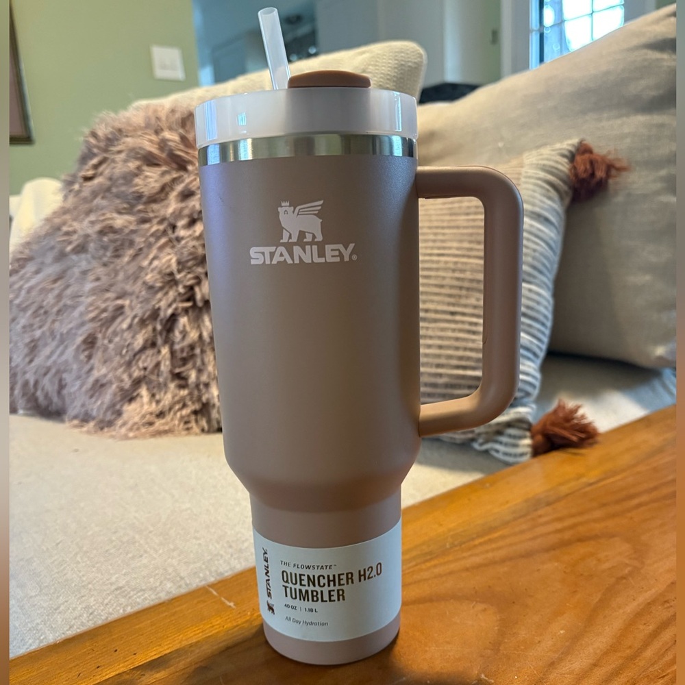 Stanley Quencher H2.0 Tumbler - almond rose
